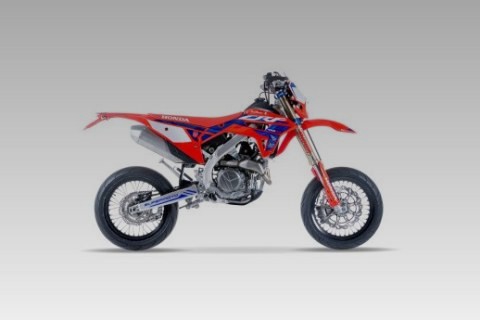 Honda Supermoto mit 17-Zoll-Raedern