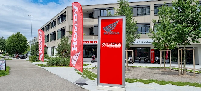 Motorradhandel Zürich Showroom mit Honda Modellen