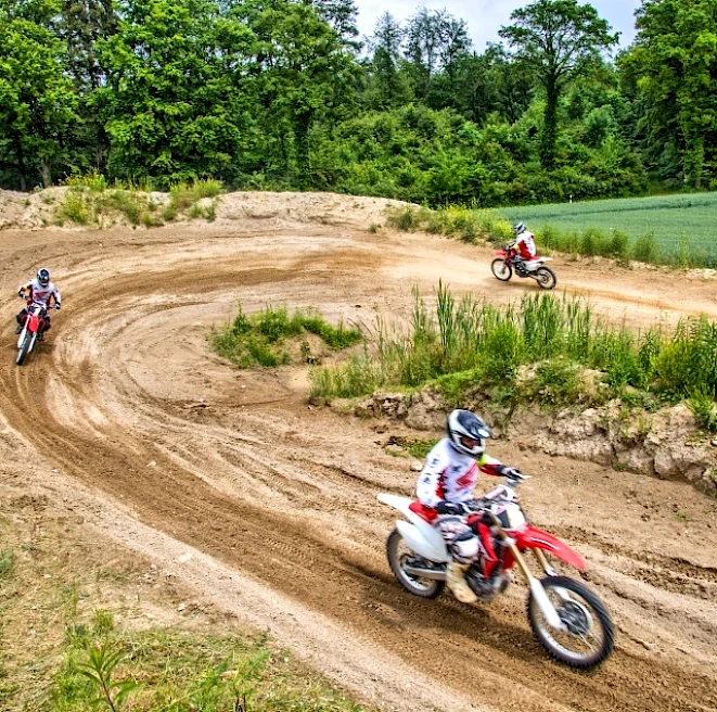 Motorrad Schnupperkurs – erste Runden mit Leihmaschine ohne Ausweis